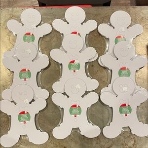 White Gingerbread Man Cardboard Coloring Boards Set